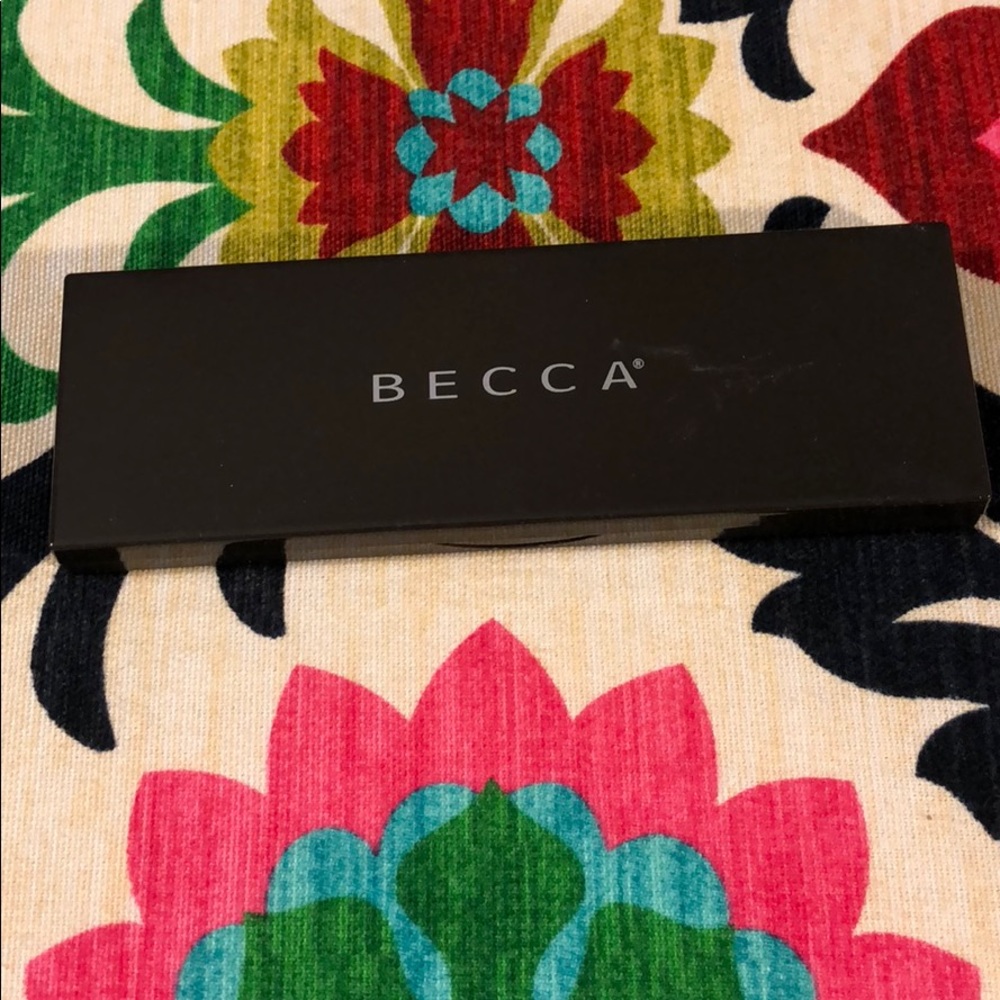 Becca Ombré Nudes Eye Pallete